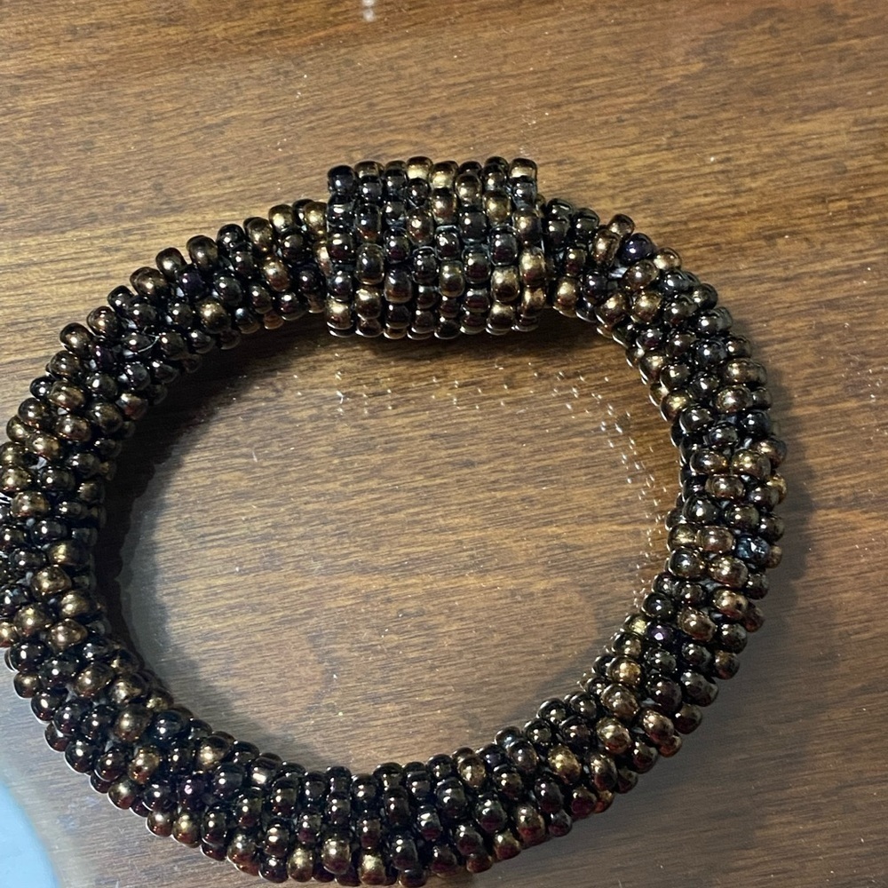 Oprah Selection Beaded Bracelet - Picture 8 of 8